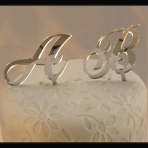 Topper per torta nuziale in acrilico tagliato al laser personalizzato con lettere monogramma