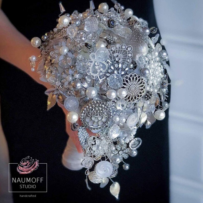 bride bouquet feather bouquet bling bouquet Bridal Silver Brooch Bouquet heirloom bouquet wedding crystal bouquet unique bouquet
