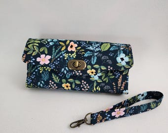 Cartera de mano Amalfi Midnight Garden Necessary / NCW / Cartera de mano para teléfono móvil