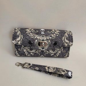 Cartera de mano necesaria con calaveras y arañas / NCW / Cartera de mano para teléfono móvil / Bolso de mano
