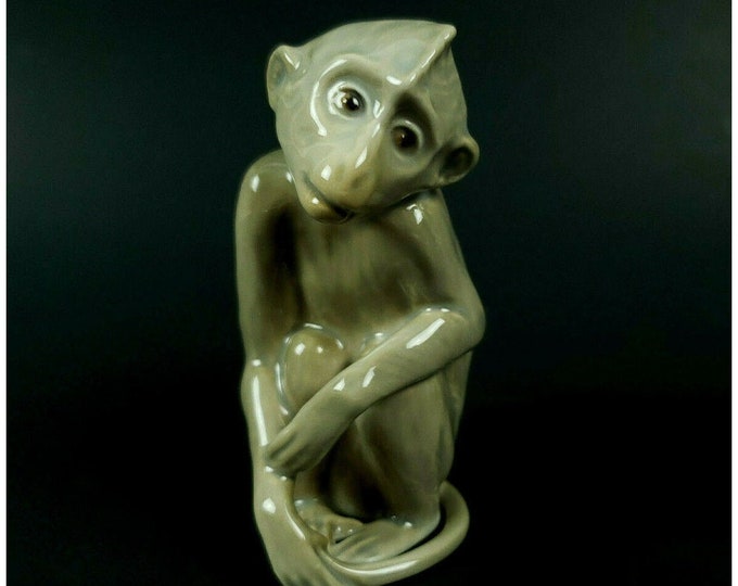 Bing Grondahl B&G Copenhagen Denmark Monkey Ape Porcelain Figurine 1667 a