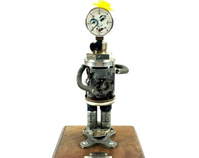 Vintage 1935-1973 38 Year US Gauge Machinist Robot Man Folk Art Service Award