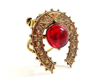 Vintage ART Signed Horseshoe Good Luck Brooch Pin Scarf Clip Gold Tone Cabochon