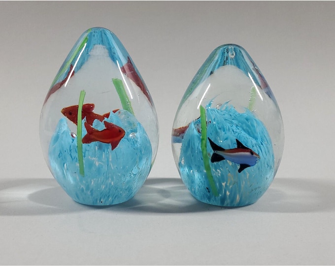 2 Vintage Murano Style Art Glass Fish Aquarium Egg Shaped Paperweights