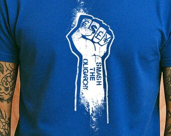 Smash the Oligarchy T-Shirt – Activist Fist Graphic Tee, Punk Stencil Style Protest Shirt, Anti-Establishment Streetwear