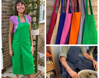 Potters Split Leg Apron 8 Cotton Colours with an Adjustable neck strap and 2 pockets