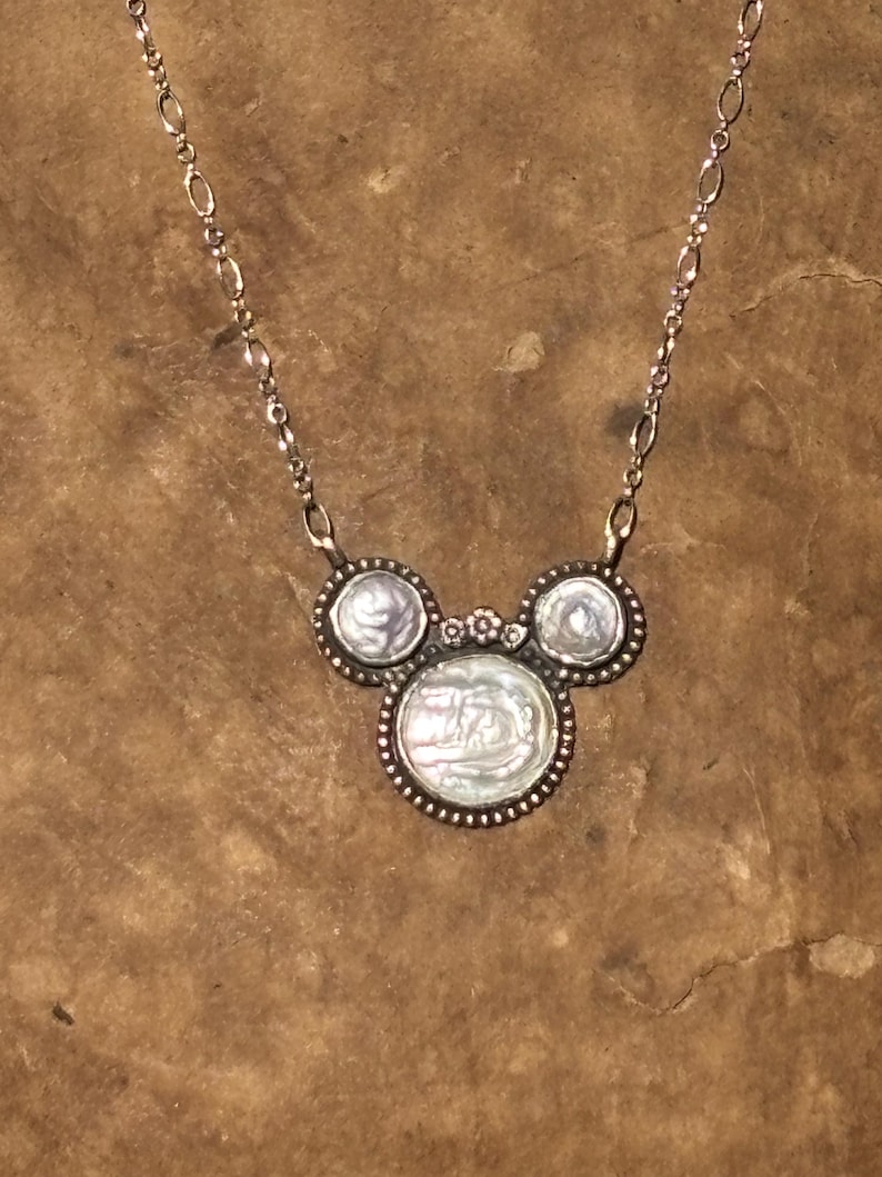 Coin Pearl Minnie Mouse handmade sterling silver necklace bild 1