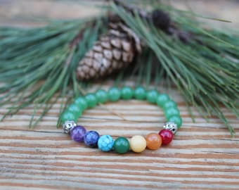 Green aventurine chakra bracelet, 8mm chakra gemstone bracelet, rainbow crystal bead bracelet, pride stretchy bracelet, reiki healing