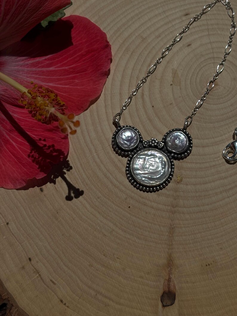 Coin Pearl Minnie Mouse handmade sterling silver necklace bild 4