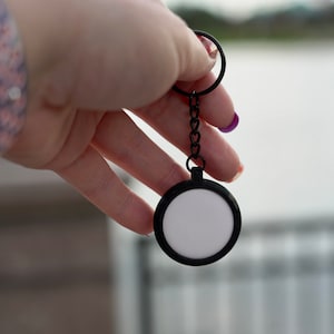 AirTag Keychain Holder