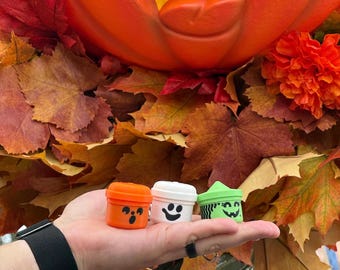 Halloween Bucket Fidget Keychain | Clicky Toy | Bag Charm