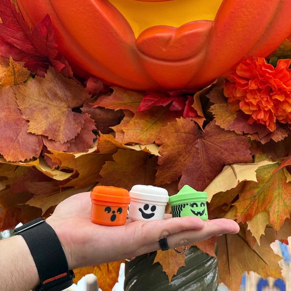 Halloween Bucket Fidget Keychain, Clicky Sensory Toy Bag Charm, Retro Trick or Treat Pail Keychain, Pumpkin Ghost Witch