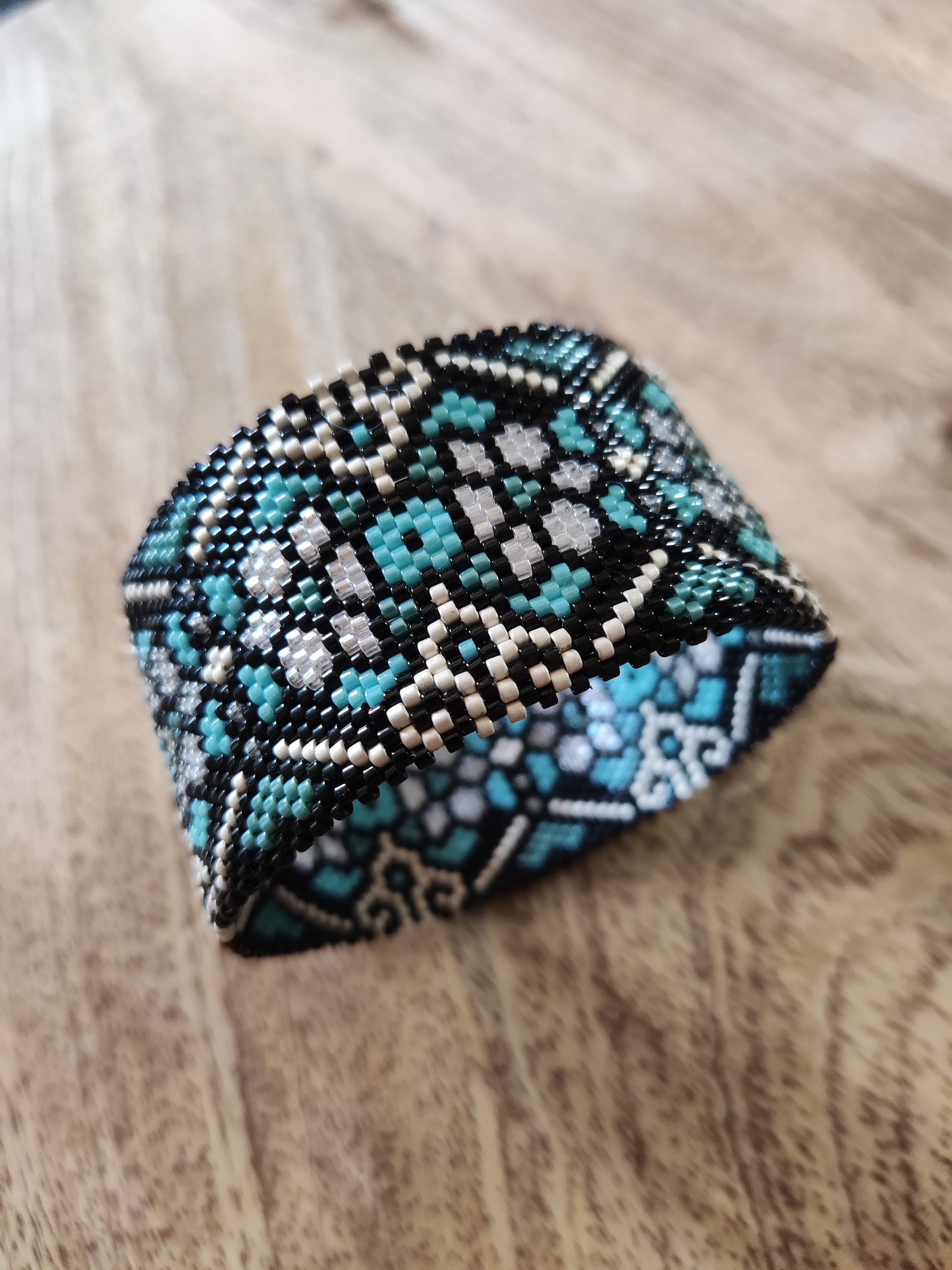 Pearl Pondo Stitch Ring - Specializes in handmade jewelry, Jewelry gold  beads
