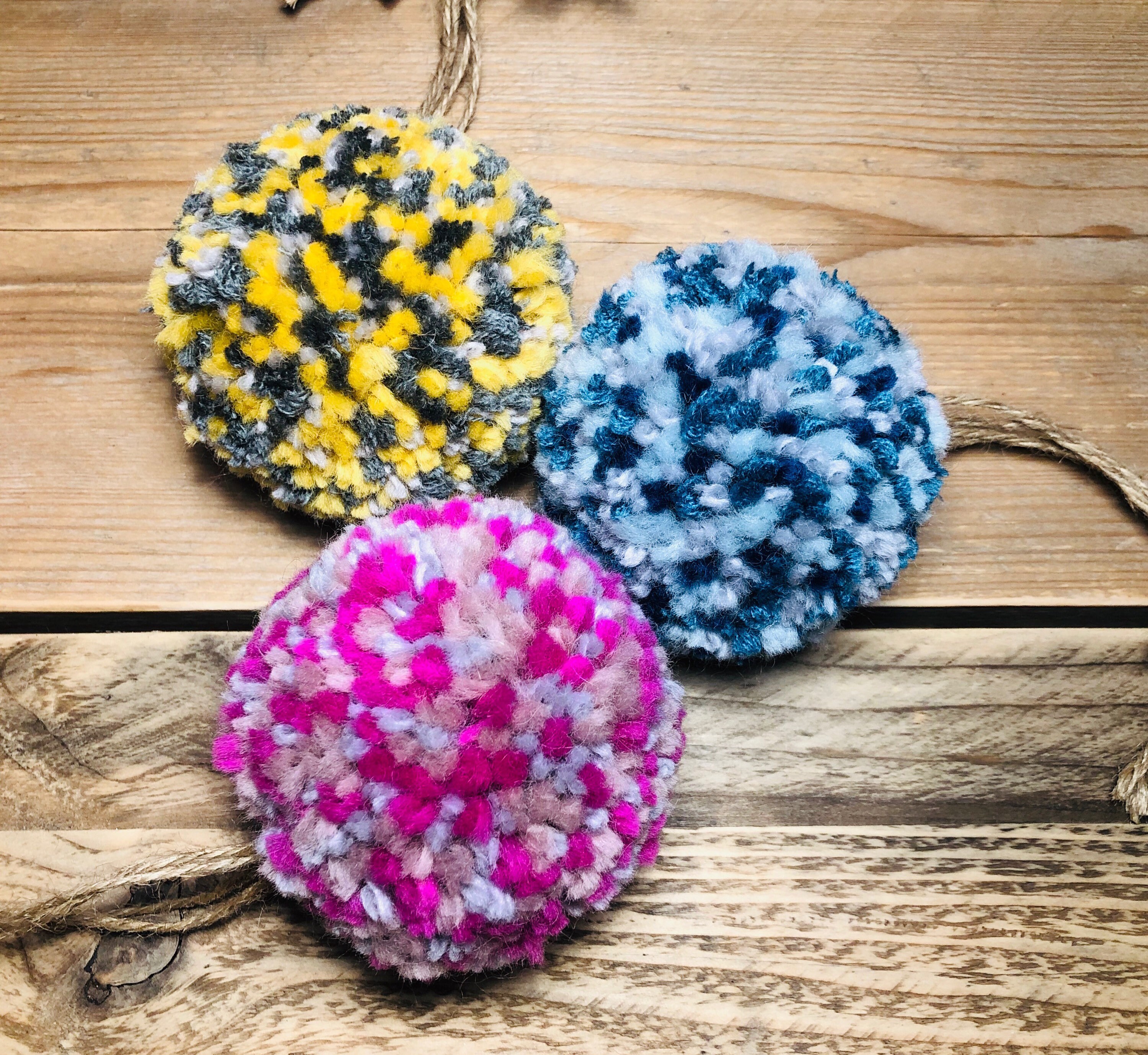 Wool Pom Pom Set of 5. 100 Merino Wool. Biodegradable. Etsy