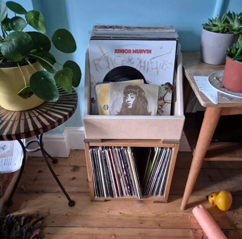 Reclaimed Wood Vinyl Record Storage Crate: Stackable LP Media Unit image 15