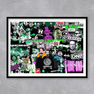 Puede incluir: Un póster enmarcado con un collage de imágenes y texto relacionado con el género musical DNB. El diseño incorpora varias caras, logotipos y frases como "I Love DNB", "Chase and Status" y "Sub Focus", con una combinación de colores verde, negro y blanco.