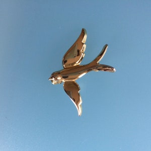 Vintage Swallow Brooch Pin. A.M Double 1960&#39;s Gilded Swallow Pin