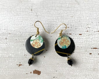 Black earrings with small hoop flowers, jewel with recycled tin box, handmade, made in Italy.