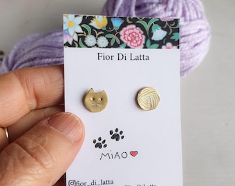 Kleine oorbellen, grappige handgemaakte oorbellen van messing, handgemaakte oorbellen van staal, cadeau voor een vriend.