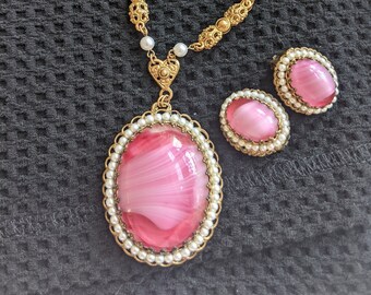 Swirl Slip Lead Necklace Silver-Pale Pink