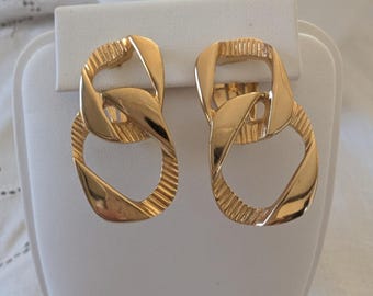 GIVENCHY Clip on earrings Vintage Gold tone Double Chain Link Paris New York TEXTURED