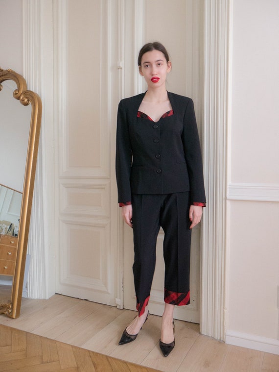 1990s check black pant suit chic Rachel Green styl