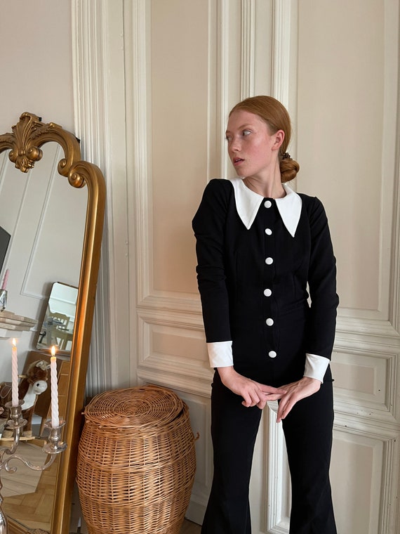 Slow fashion vintage 1970s jumpsuit black and white classy collar