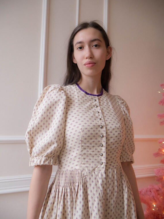 1980s Christmas Puff Sleeves Dress