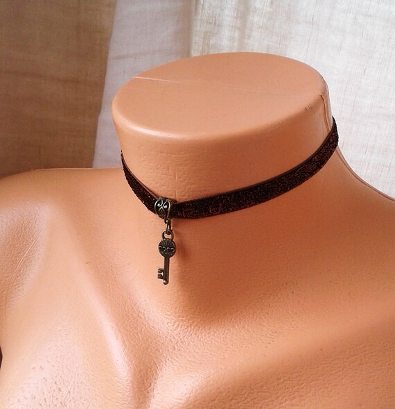 Nuevo. Damas Niñas De 10 Mm De Terciopelo Negro /& Unicorn encanto Collar Gargantilla