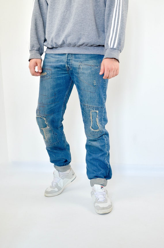levis 501 with sneakers