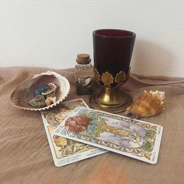 Vintage Mini Deity Chalice, Deity Offering Cup, Greek God Deity Libations, Ancestor Offering, Altar Cup, Spellwork Tools Offering Cup