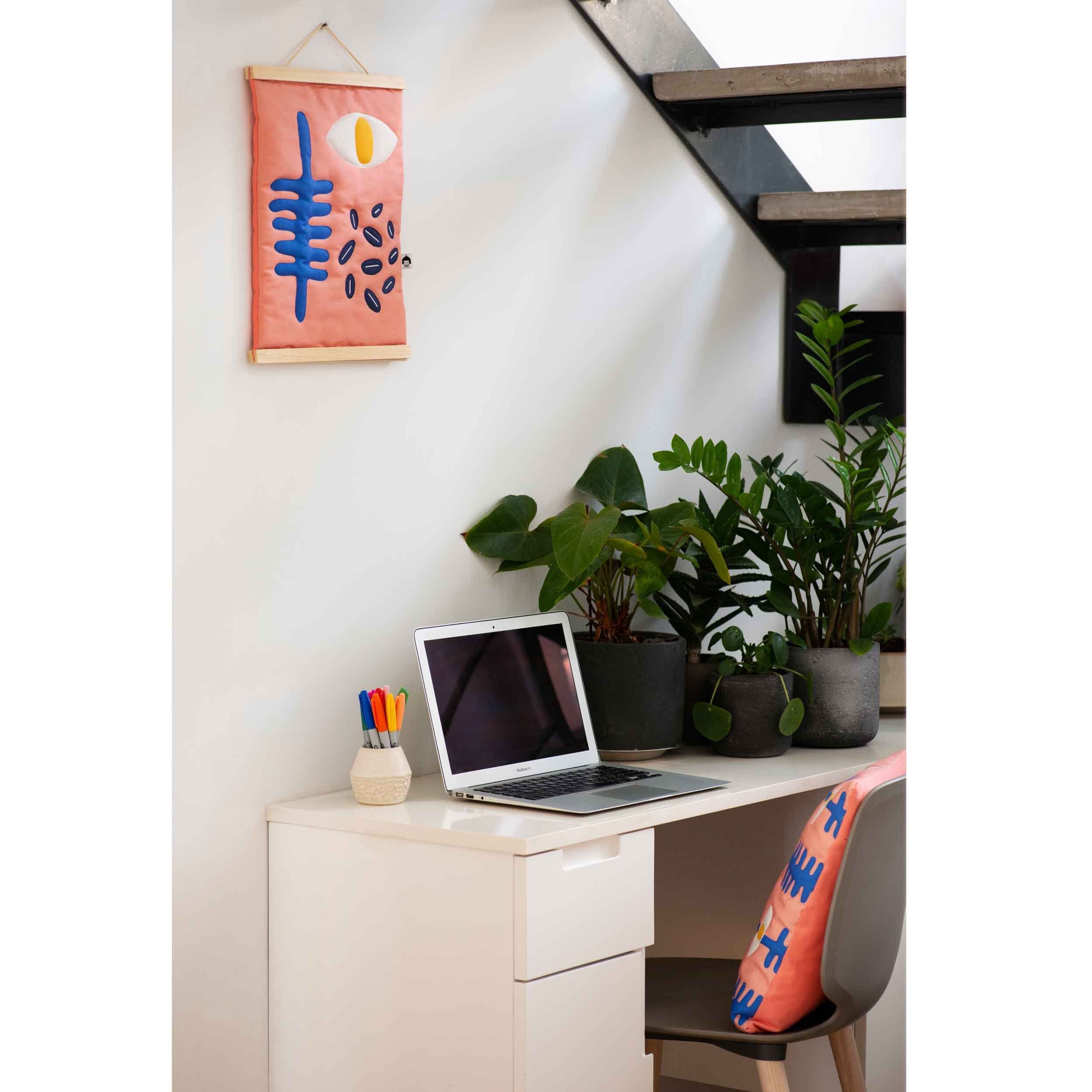 Quilted Pull Down/Canvas Fabric Print Wood Poster Hangers Pink Wall Hanging Framed Art