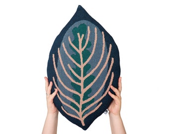 GENESIS - Decorative Leaf Throw Pillow - Calathea