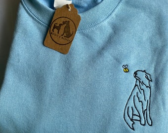 Spring Border Collie Outline Sweatshirt - Gifts for collie owners and lovers. Unisex Embroidered collie sniffing a bumblebee or butterfly.
