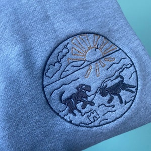 Dog Beach Sweatshirt Embroidered sweater for dog and beach lovers Bild 2