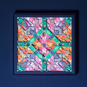 Arte murale iridescente in carta tagliata / Scultura murale scintillante / Regalo di anniversario in carta vibrante / Geometria islamica tagliata al laser / Spettro di colori