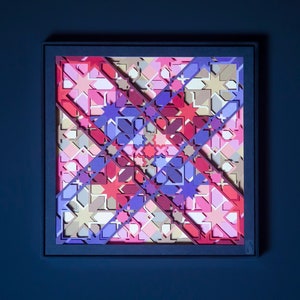 Scultura originale prismatica in carta / Decorazione per la casa contemporanea / Motivo geometrico intricato / Opera d'arte ritagliata in carta / Arte murale marocchina a strati