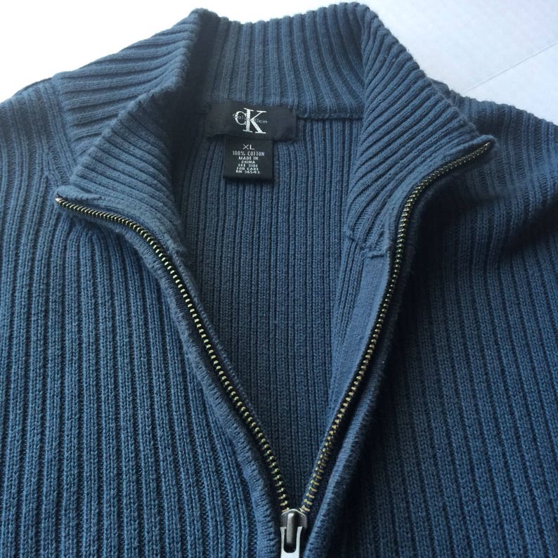 zip neck pullover