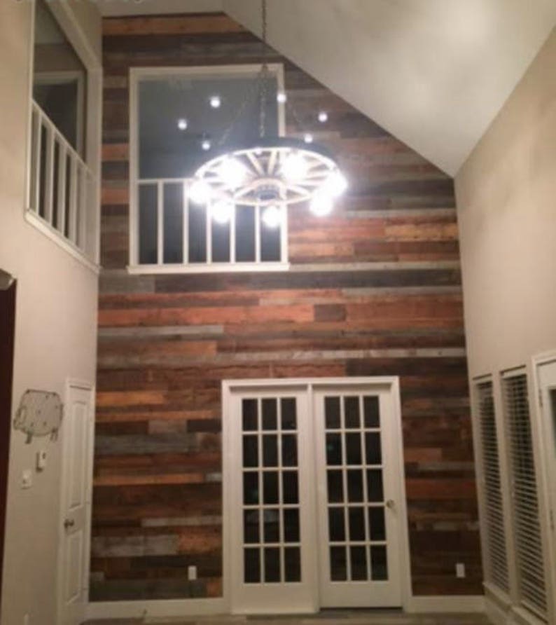 Wagon Wheel Chandelier Western Decor Pendant Rustic Light Log Cabin Decor Individually Handcrafted For Excellence- Rawhide! imagen 9