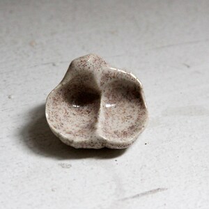 Oatmeal Wave Comfort Stone