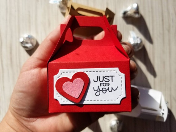 Goodie Box 10 Valentine/'s Day Party Favor Boxes Valentine Hearts Gift Box Valentine Party Decorations Hearts Mini Gable Box Candy Box