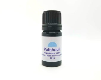 Patchouli Aceh Barat Essential oil, Rare from Aceh Province (Pogostemon cablin) Patchouli Essential Oil Perfumery Fixative and Perfume