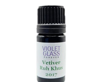 Vetiver Essential Oil Ruh Khus Aged 2017 Vetiveria zizanioides India CO2 extract