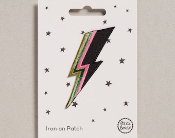 Écusson thermocollant Bolt pour personnaliser et recycler vêtements et accessoires.