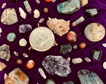 Crystal Mystery Kit ~ Crystal Confetti Witchcraft Collection ~ Healing Intuitive Crystals Stones Geode Amethyst selenite fluorite obsidian