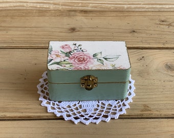 Small Wooden box