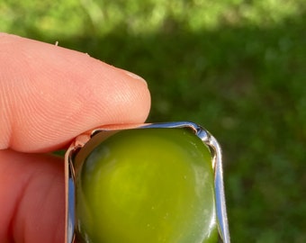 Lot de 6 boutons métal et résine verte