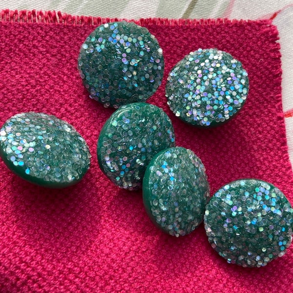 Lot de 6 boutons résine plastique verte et paillettes