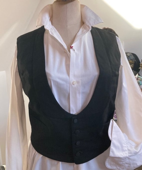 Former La Belle Jardinière costume waistcoat from… - image 1