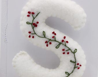Felt Letter Ornament| Personalized Initial| Initial Stocking Tag| Initial Christmas Tag| Gift Tag |Alphabet| Nursery Room